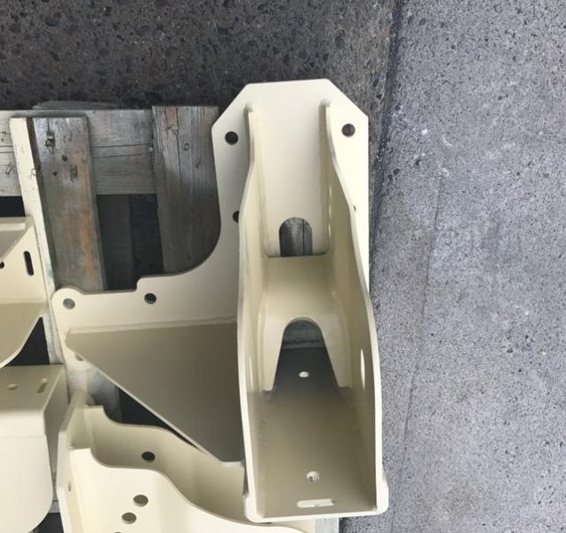 Trailer-Hanger-Bracket
